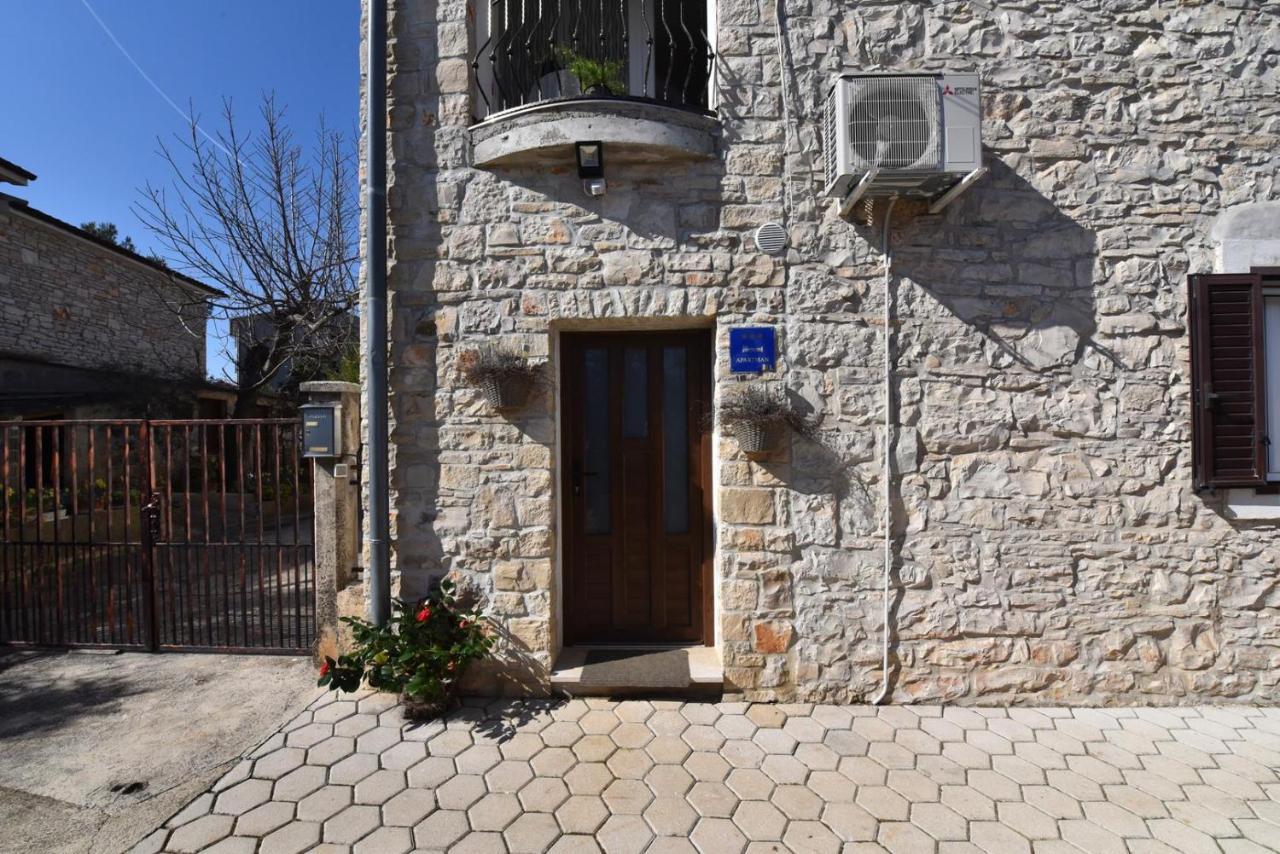 Apartment Nona Tar-Vabriga Exteriér fotografie