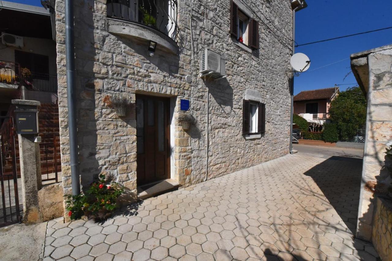 Apartment Nona Tar-Vabriga Exteriér fotografie